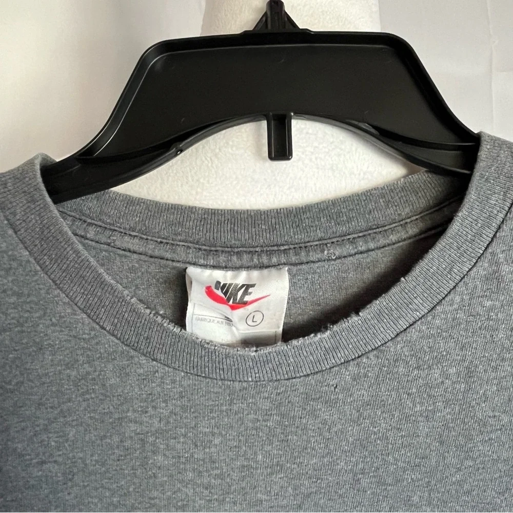 Nike Brand Short Sleeve T-Shirt 90’s Vintage Gray with White‎ Nike Size Large - Picture 6 of 7